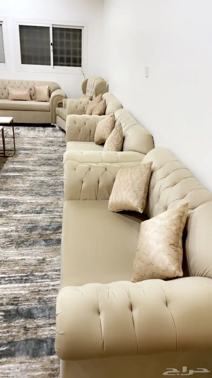 كنب شبه جديد تم البيييع 2