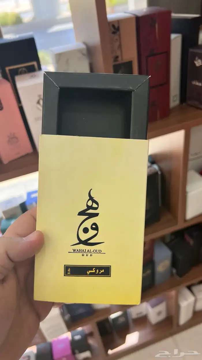 تصنيع جيع انواع العطور ومستحضرات التجميل 22