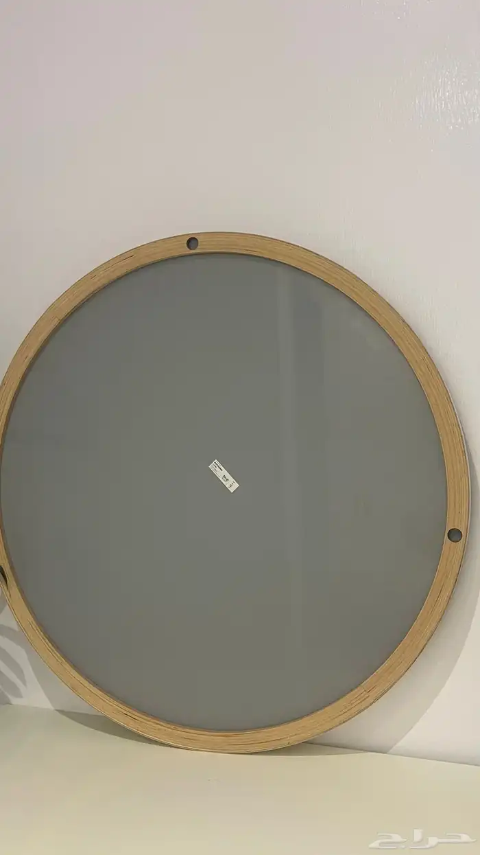 طاوله مع مرايه لمدخل او تسريحه 1