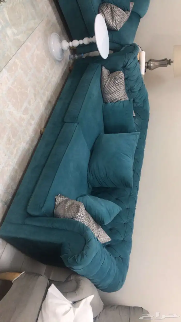 كنب ممتاز و بحاله جيده للبيع 1