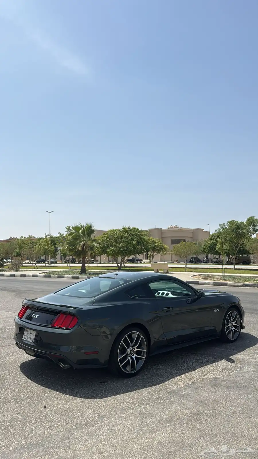 موستنق 1