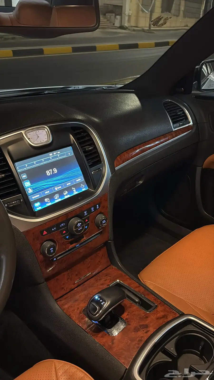 كرايزلر 2012 c300 11