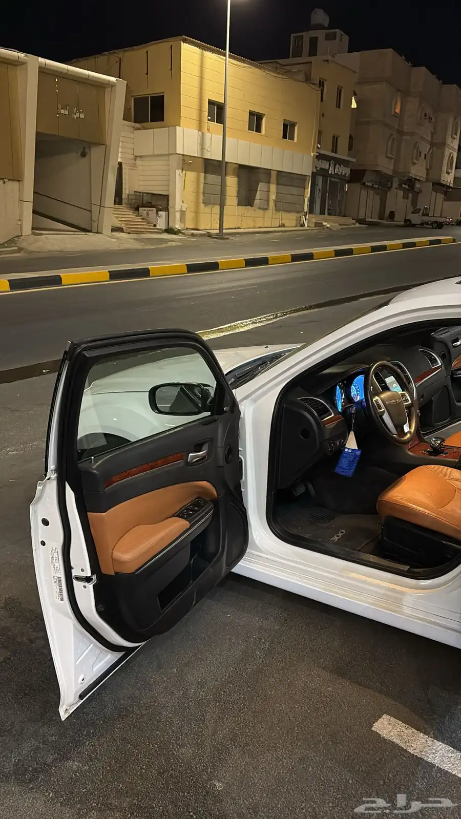كرايزلر 2012 c300 5