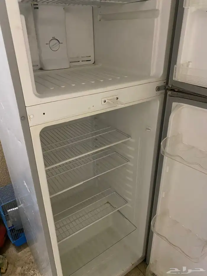 ثلاجه ثلاجه نيكاي علي الشررط وتحت التجربه التواصل علي 2