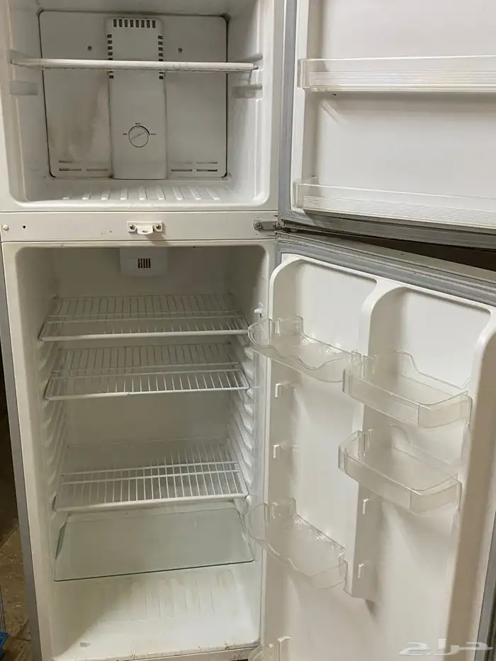 ثلاجه ثلاجه نيكاي علي الشررط وتحت التجربه التواصل علي 3