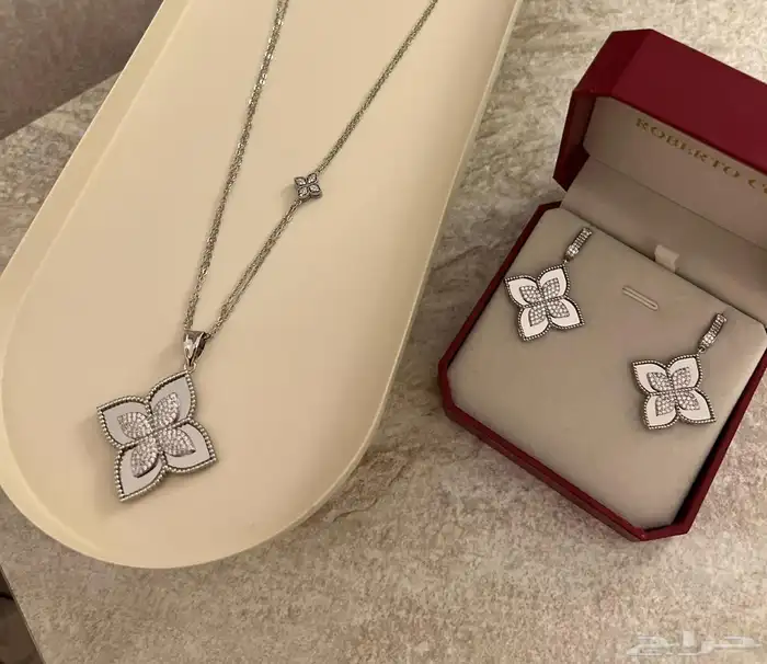 اساور ماركات 11