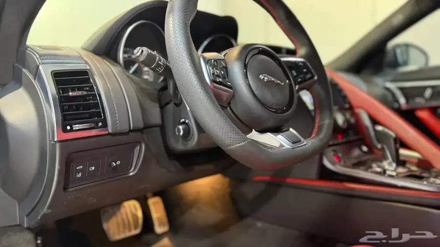 جاكوار F-TYPE R DINAMIC 2018 بحالة ممتازة 9