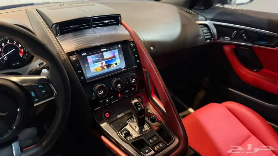 جاكوار F-TYPE R DINAMIC 2018 بحالة ممتازة 15