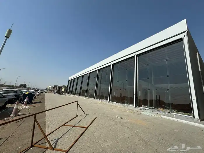 مجمع تجاري للايجار 1