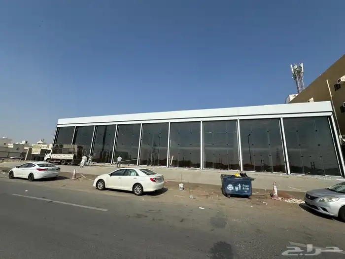 مجمع تجاري للايجار 2