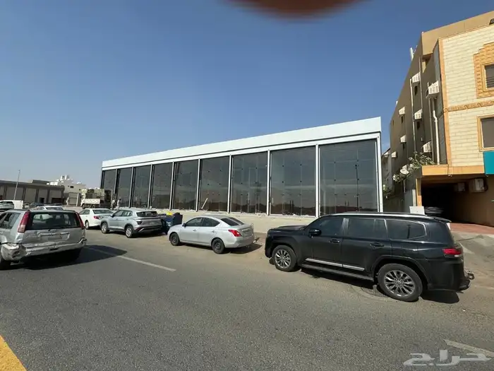 مجمع تجاري للايجار 0
