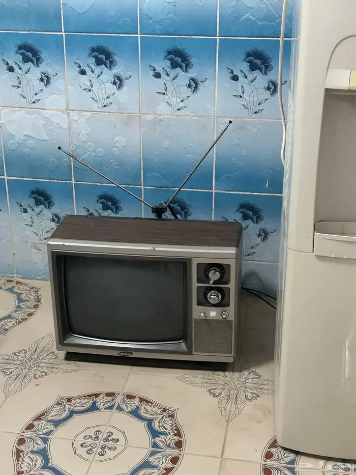 تلفزيونات قديمه 1
