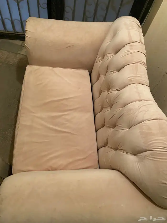 قطعة كنب للبيع 0