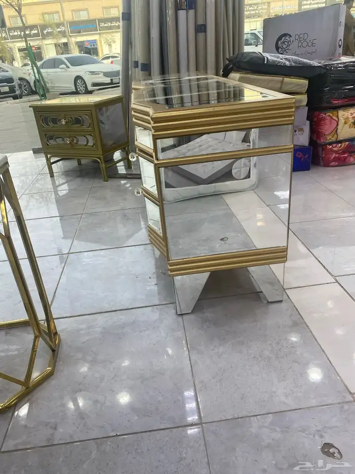 طاولة تلفزيون 2