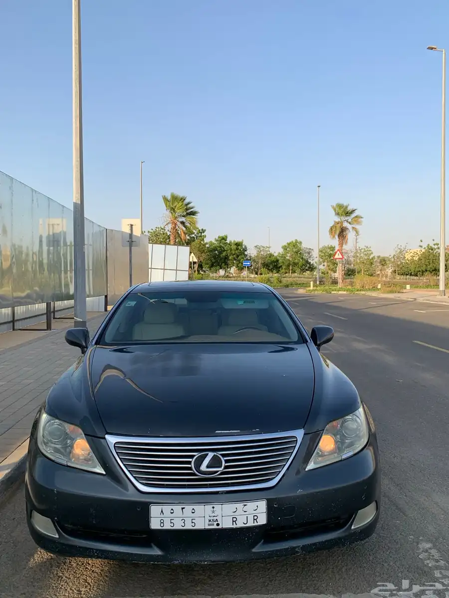 لكزس Ls 460 موديل 2007 5