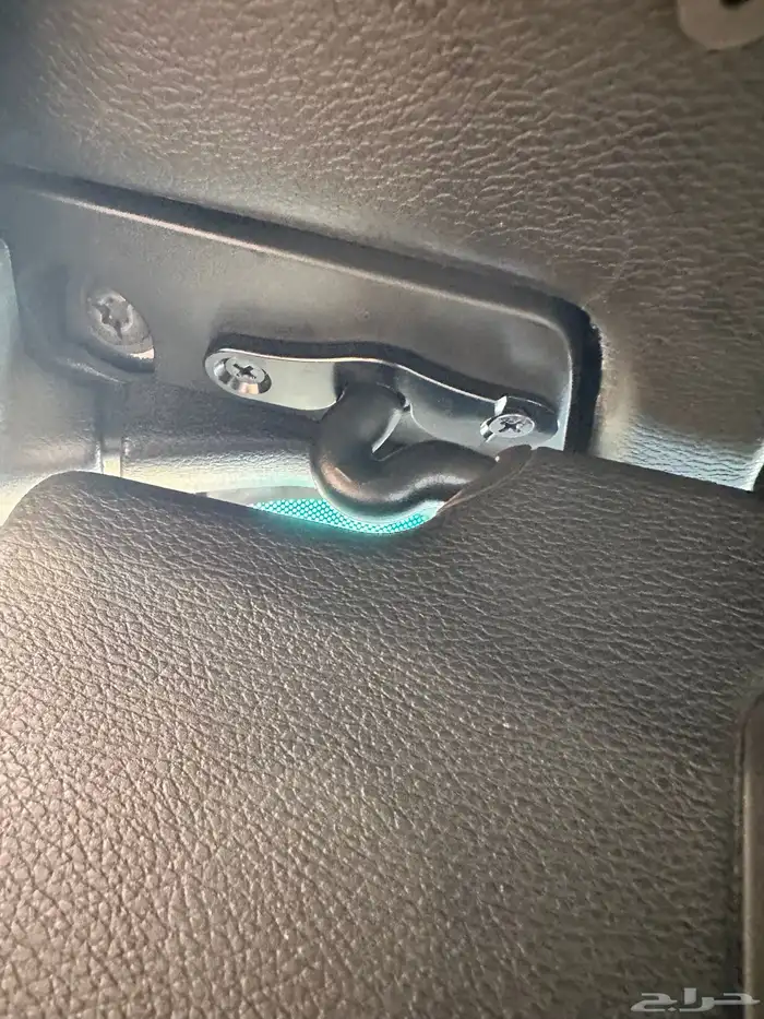 قطعة اصلاح شماسة جيب رانجلر JL 2