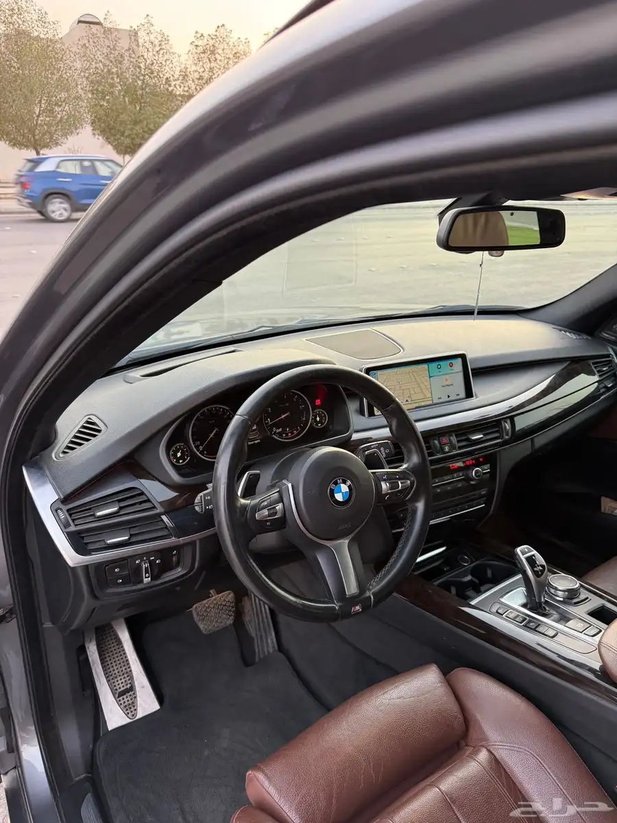 سيارة BMW X5 9