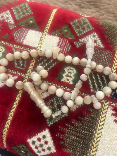 سلام عليكم معرض لكم سبحة نادرة أهل النوادر سبحة الخرز حقها 9