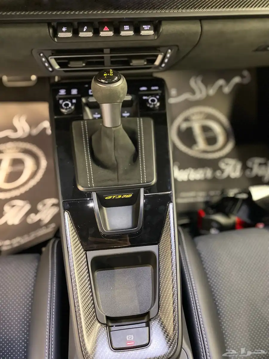 بورش GT3 RS Weissach 12