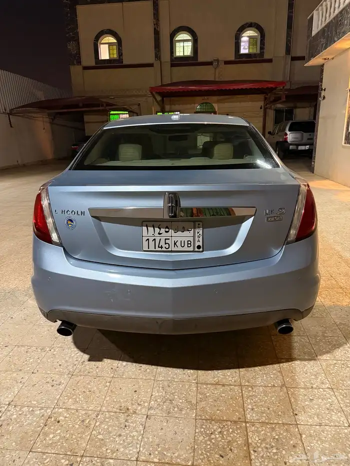 لينكولن MKS 2009 2