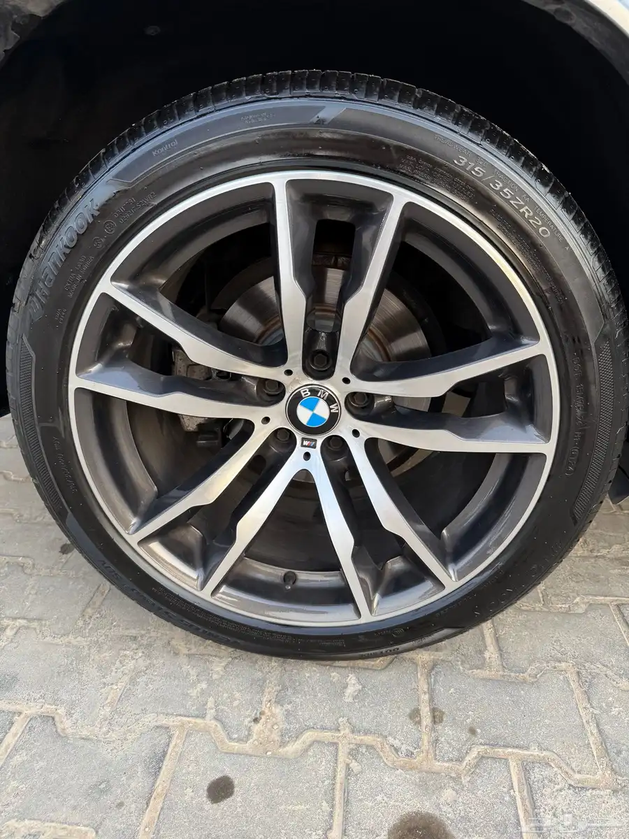 سيارة BMW X5 14