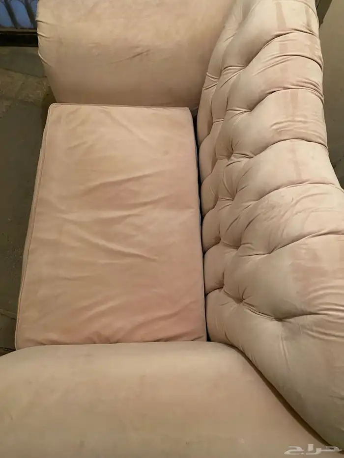قطعة كنب للبيع 2