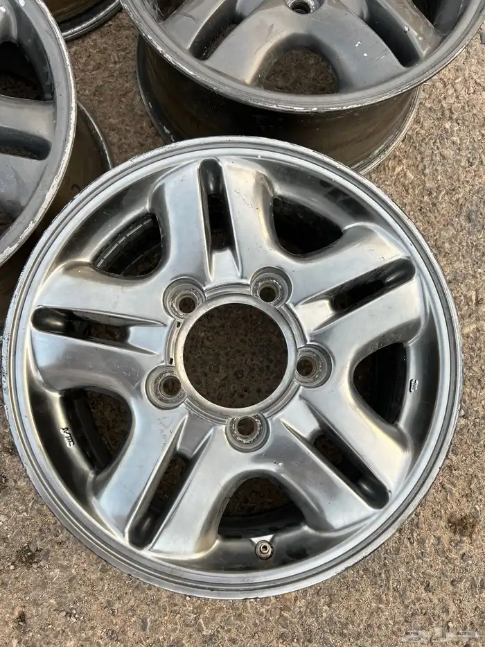 جنوط لكزس مقاس 16 البيع سمح 0