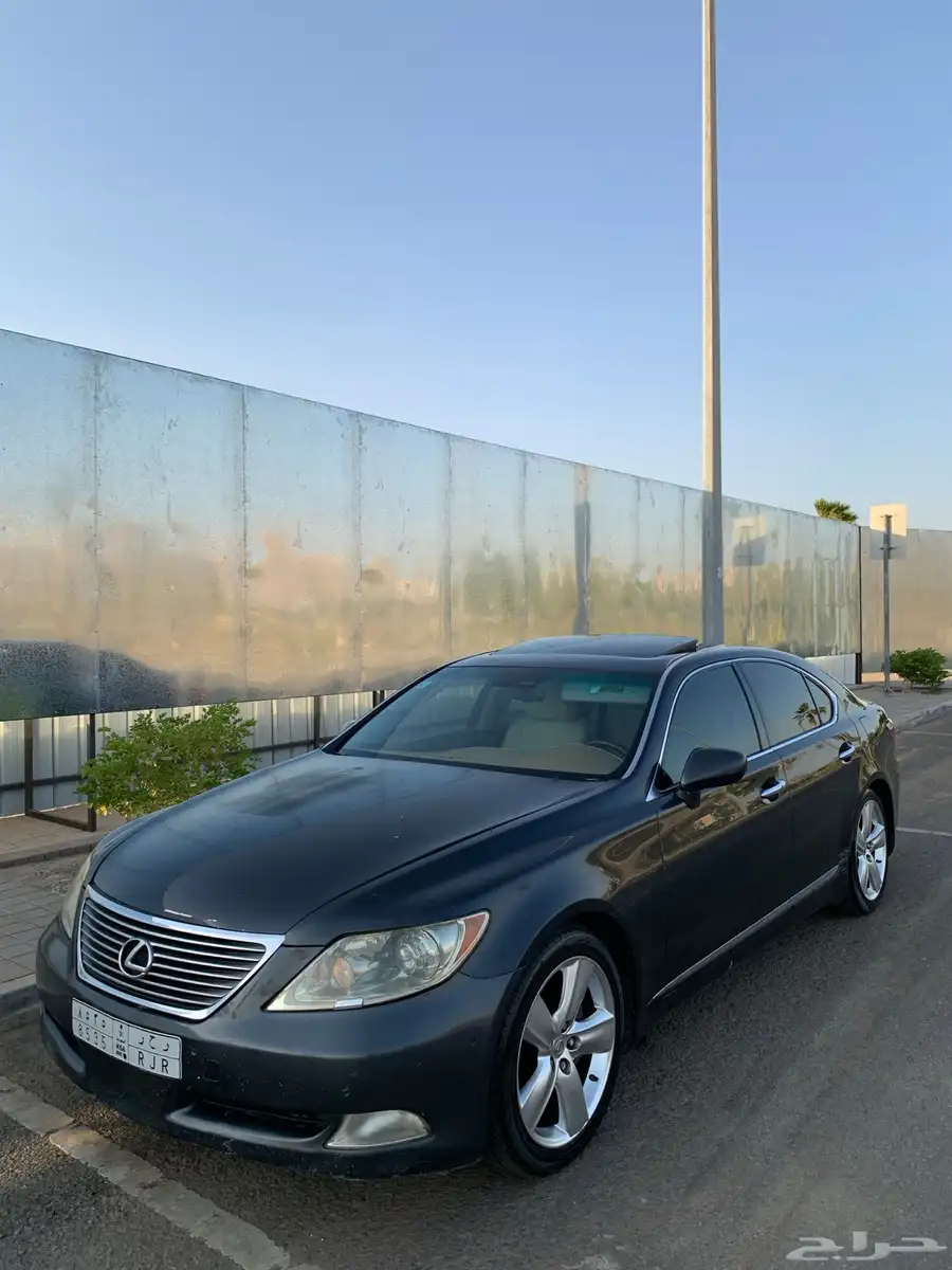 لكزس Ls 460 موديل 2007 4