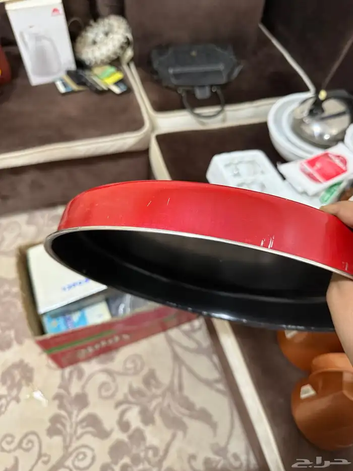مواعين شبه جديدة كل واحد سعره عليه . 10
