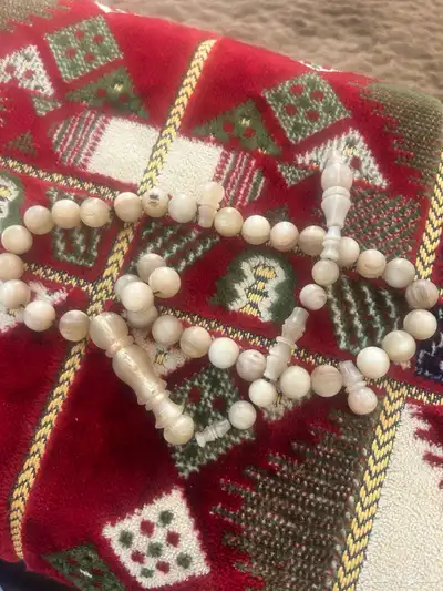 سلام عليكم معرض لكم سبحة نادرة أهل النوادر سبحة الخرز حقها 15