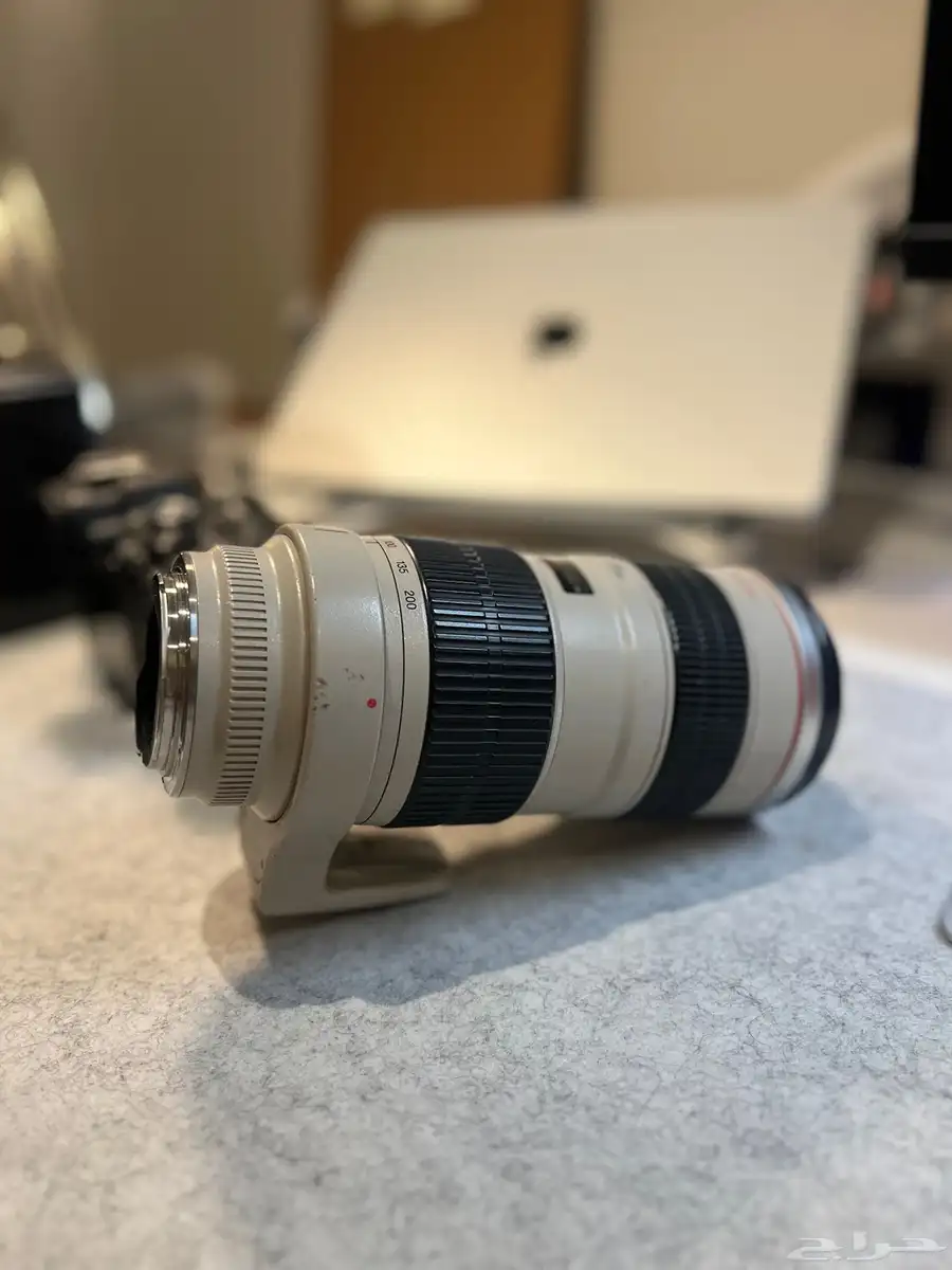 عدسة كانون EF 70-200 F2.8 L 1