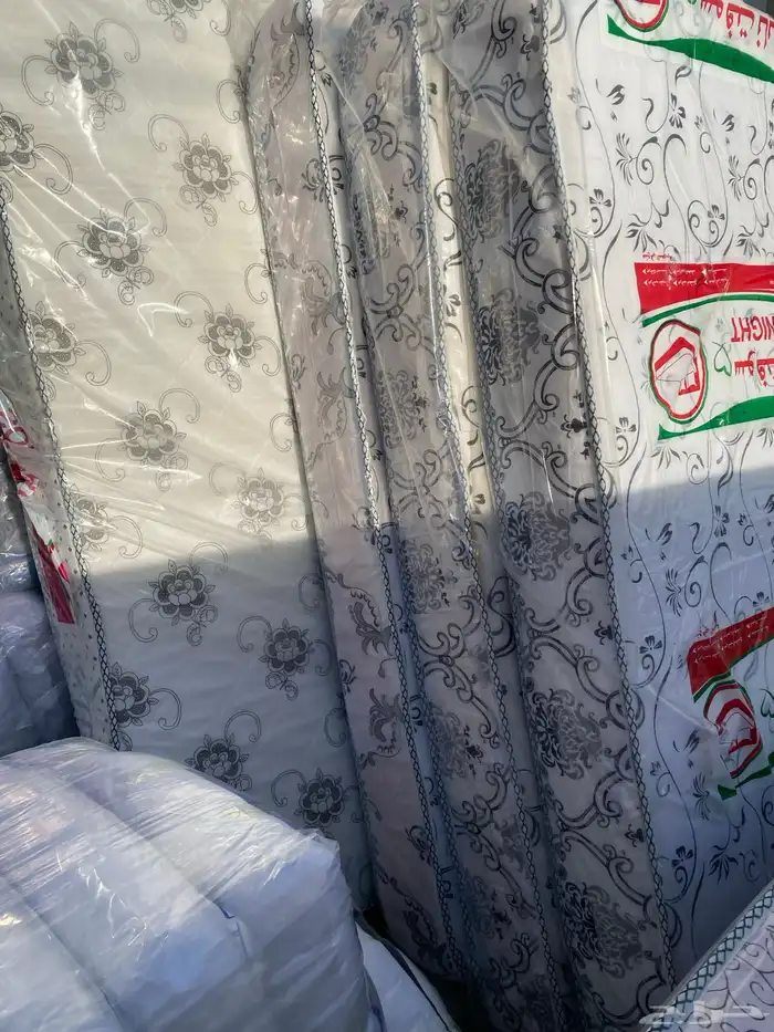 يوجد لدينا مراتب طبية نفر نفرين نفر ونص 1