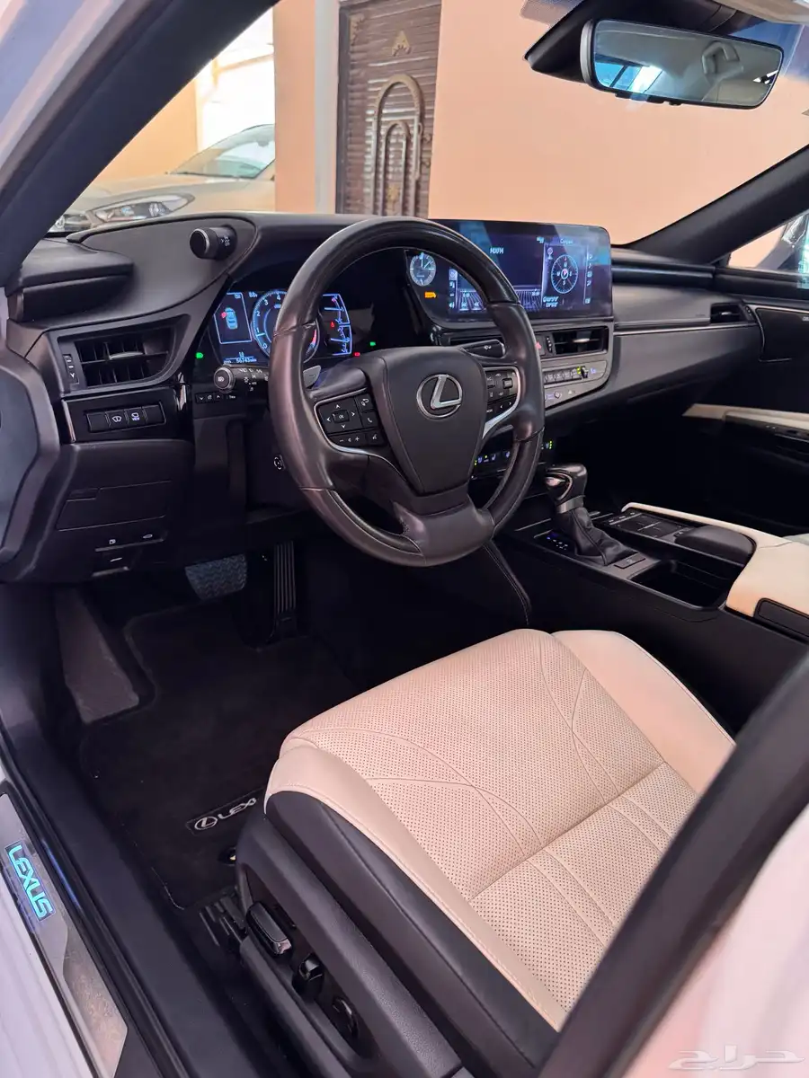لكزس ES 350 2022 فل DD 15