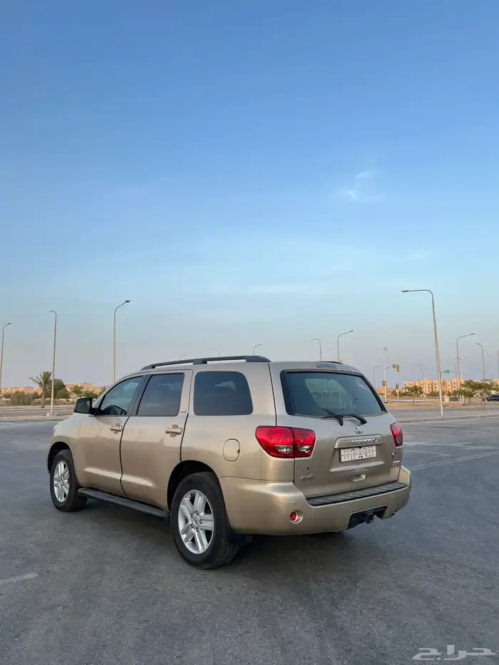 للبيع سكويا 2013 نظيف 3