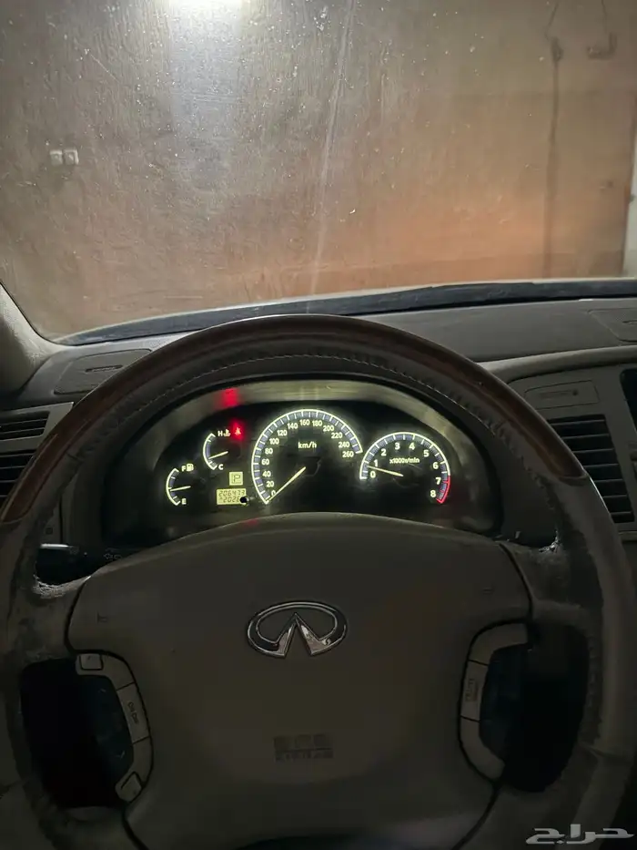 انفيتني q45 2002 بمحرك 8 سلندر (V8) علامة فاخره 17
