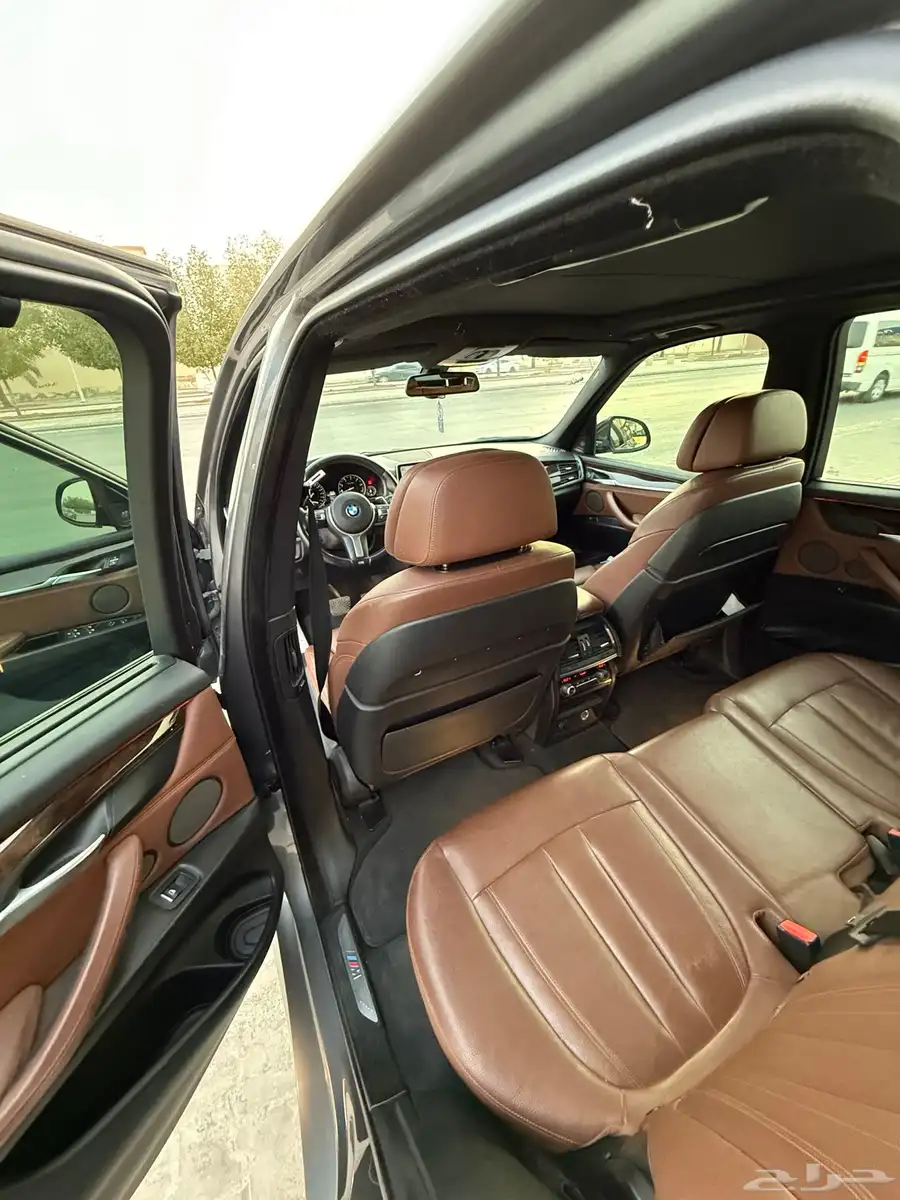 سيارة BMW X5 19