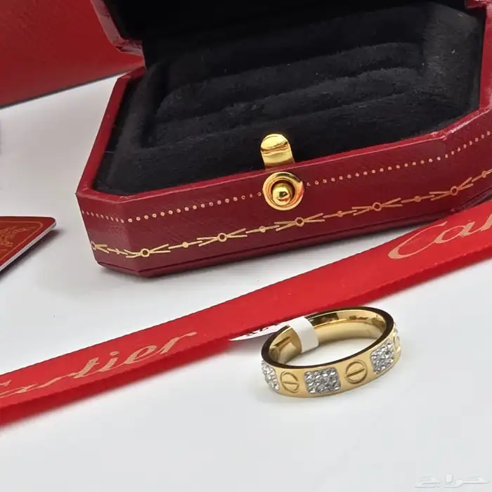 اكسسوارات ماركات عالميه درجه اولى للجنسين 31