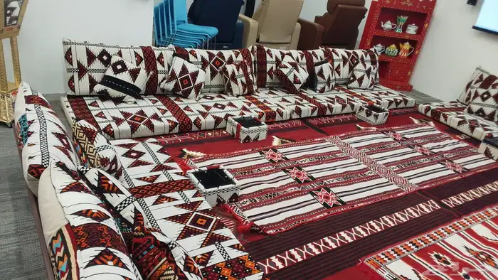 تأجير كنب تاجير كراسي وطاولات وخيام كنبات ومكيفات وزل 42