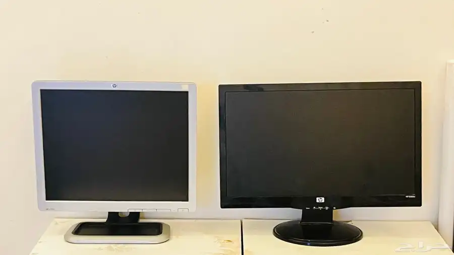 Monitor أو شاشة كمبيوتر 1