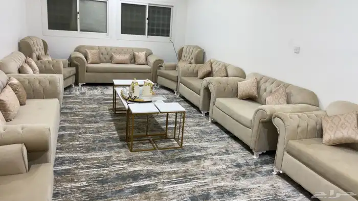 كنب شبه جديد تم البيييع 4