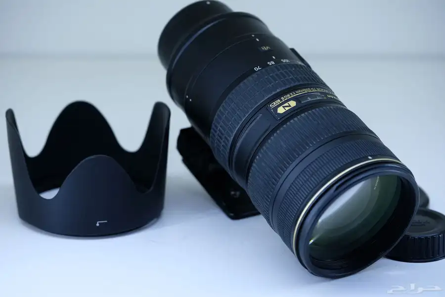 Nikon 70-200mm f 2.8G ED VR II 4