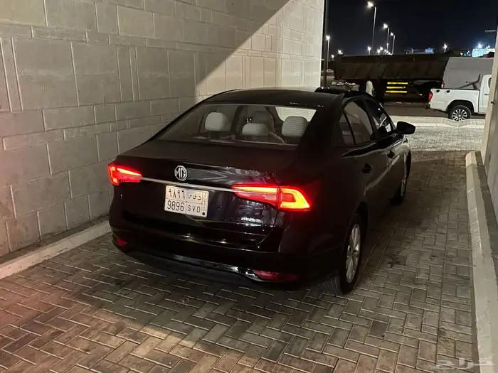 ام جي 5 2023 1
