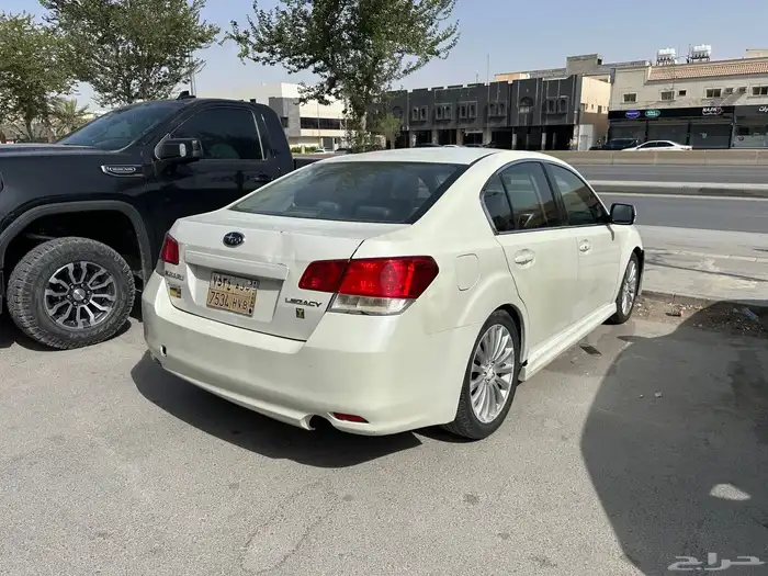 سوبارو ليجاسي للبيع 2011 3