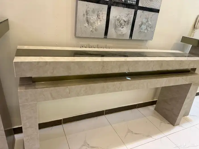 طاولة مدخل 2