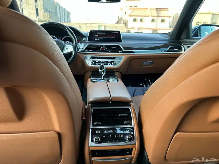 بي ام 730 فل كامل ممشى قليل2019(مباع) 17