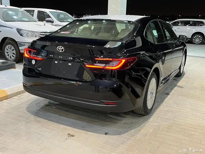 تويوتا كامري LE نص فل بنزين 2025 سعودي 5