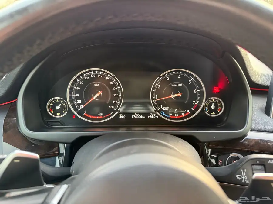 سيارة BMW X5 29