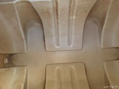 خزانات فايبر الزامل مستخدمة نظيفة 500 L 0