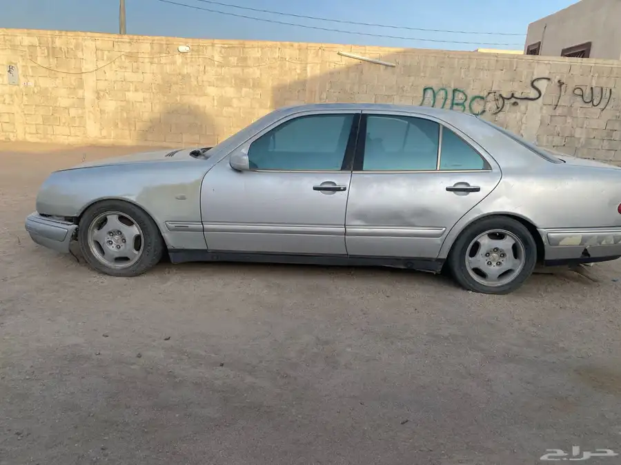 مرسيدس ام عيون للبيع قطع غيار 1
