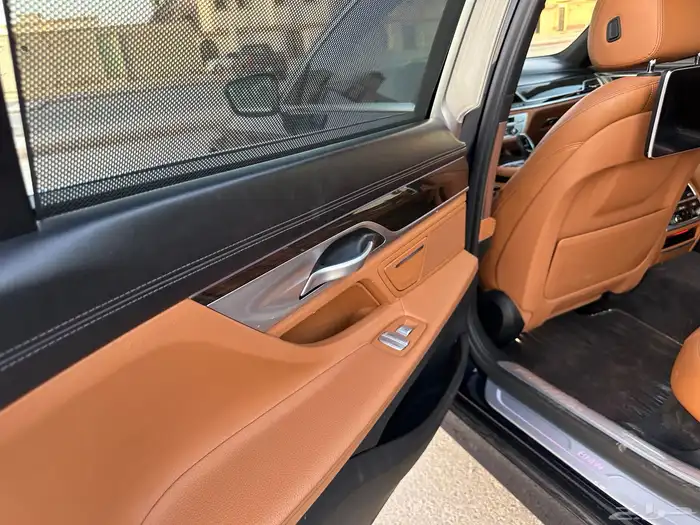 بي ام 730 فل كامل ممشى قليل2019(مباع) 13